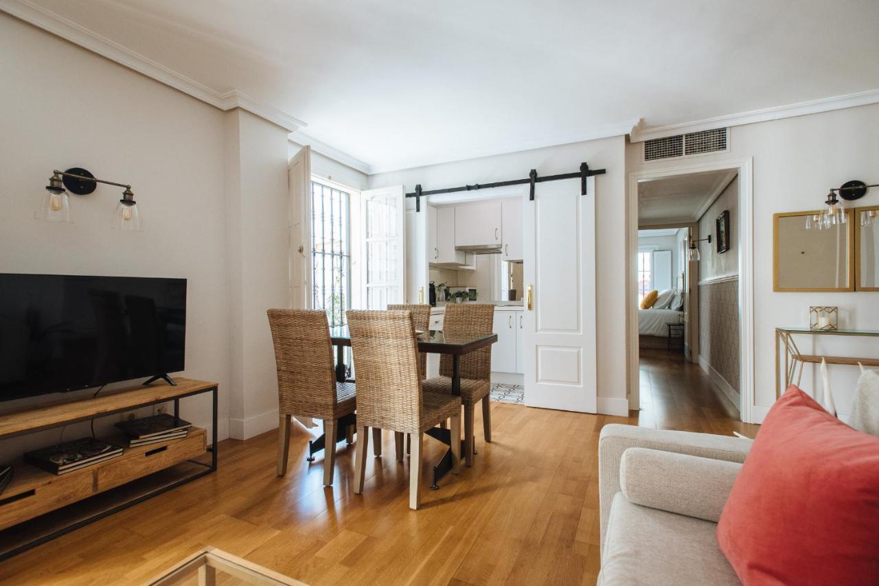 Vidrio Suite Apartment Севилья Экстерьер фото